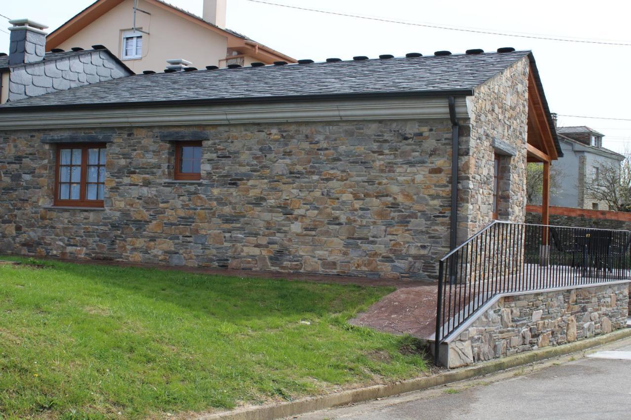 Apartamentos Casa Cerolleiro 卡斯特罗波尔 外观 照片