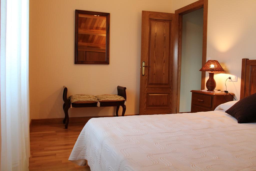 Apartamentos Casa Cerolleiro 卡斯特罗波尔 外观 照片