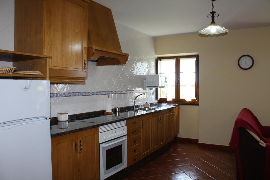 Apartamentos Casa Cerolleiro 卡斯特罗波尔 外观 照片