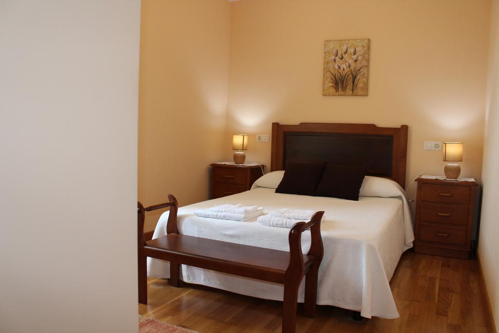 Apartamentos Casa Cerolleiro 卡斯特罗波尔 外观 照片