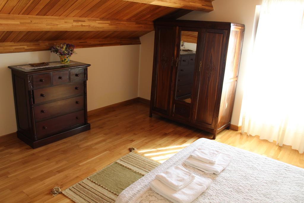 Apartamentos Casa Cerolleiro 卡斯特罗波尔 外观 照片