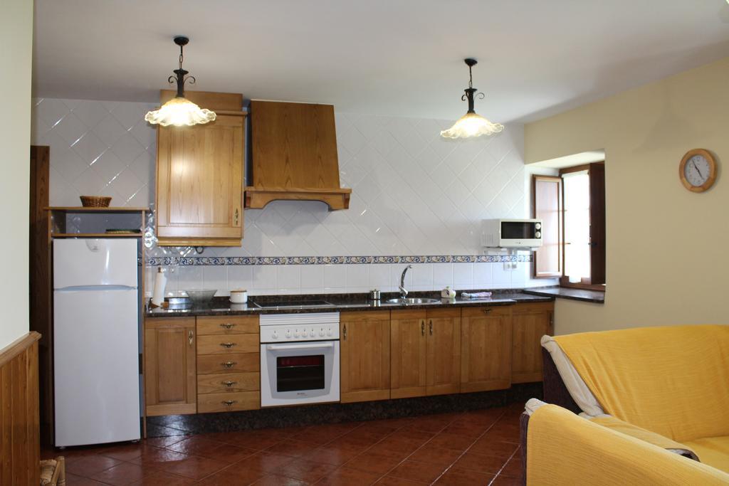 Apartamentos Casa Cerolleiro 卡斯特罗波尔 外观 照片