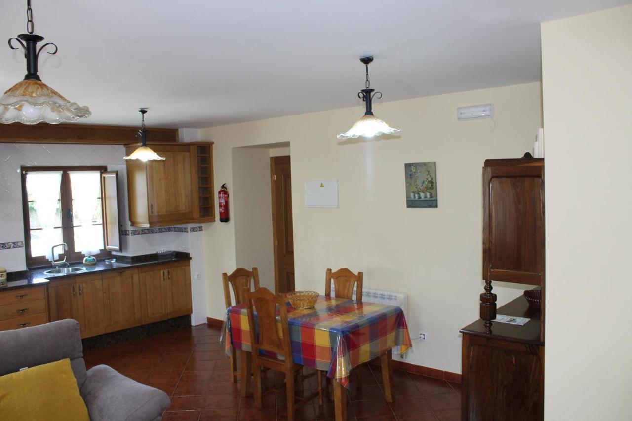 Apartamentos Casa Cerolleiro 卡斯特罗波尔 外观 照片